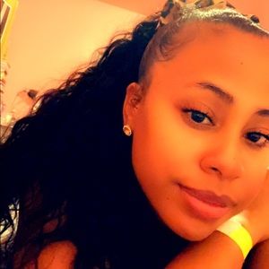 Meet your Posher, Brittany